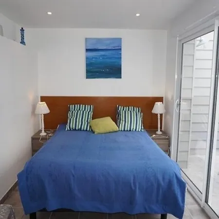 Villa Ars En Re Maison De Charme Avec Cour Privative